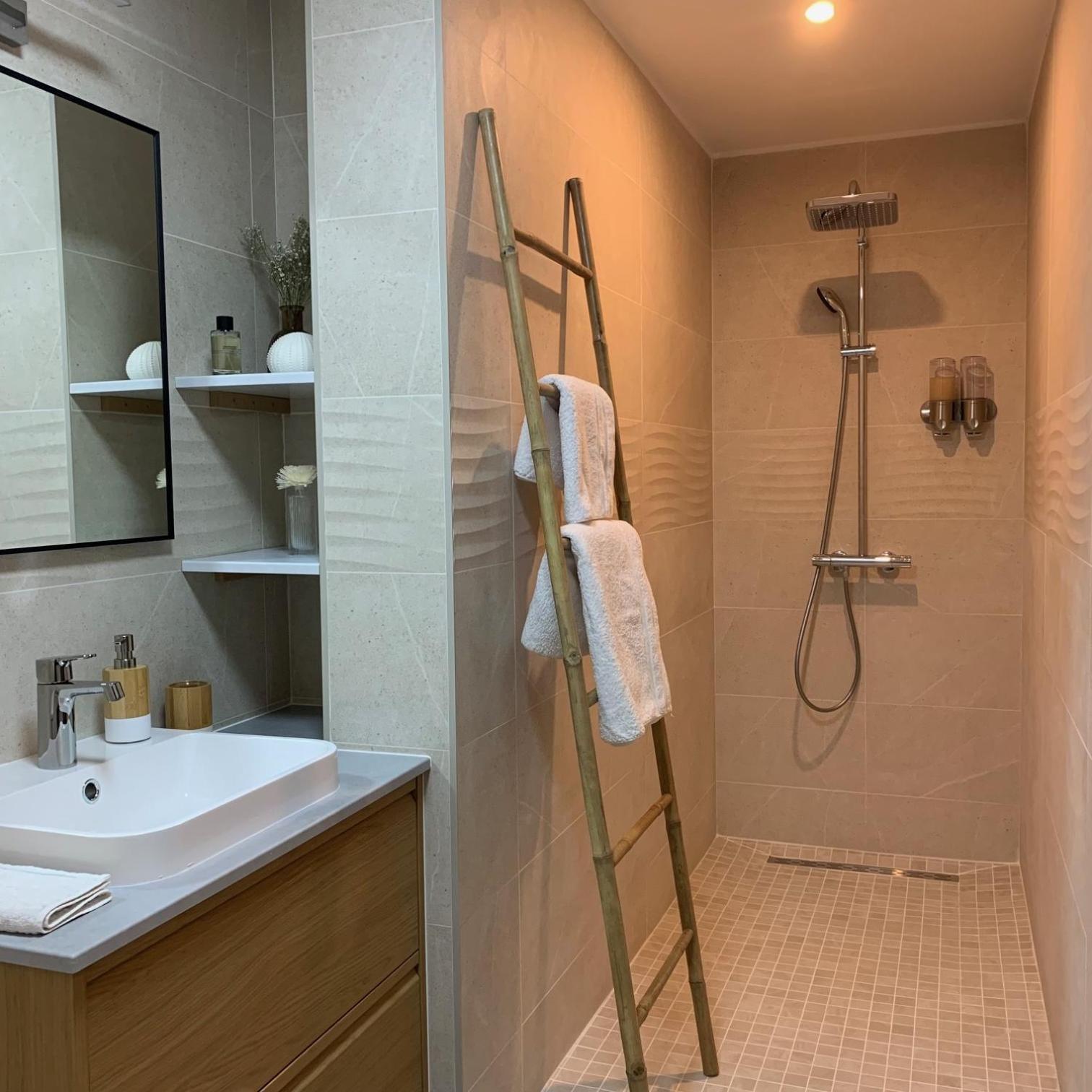 Chambres D'Hotes Chez Thierry Saint-Laurent-dʼAigouze Buitenkant foto